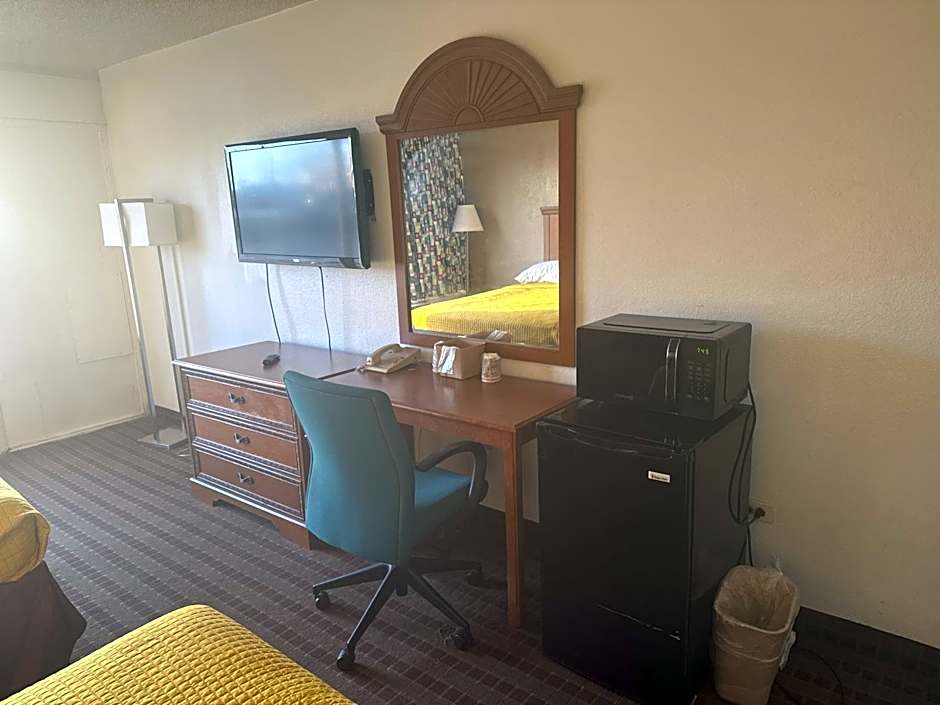 Express Inn & Suites