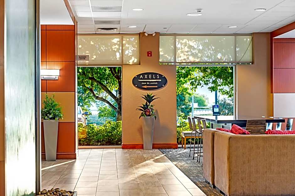DoubleTree by Hilton Roseville Minneapolis