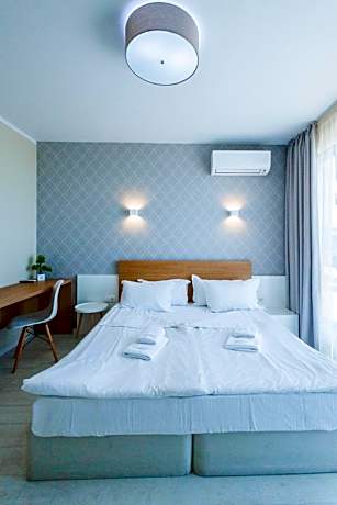 Deluxe Double or Twin Room with Sea View