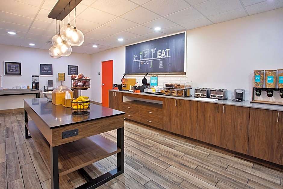 Hampton Inn By Hilton And Suites Tampa East - Casino Area