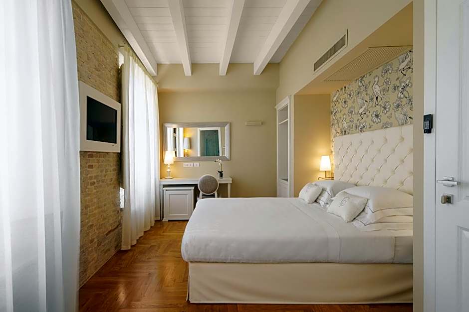 Boutique Hotel Carlo Felice