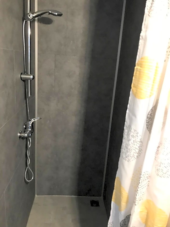 Les nuits insolites de la mothe - hébergement en bulle ou tiny house avec spa privatif