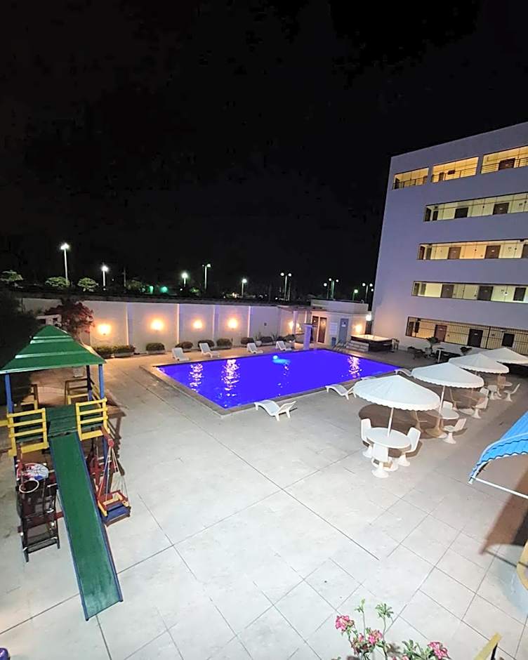 Golden Beach Hotel