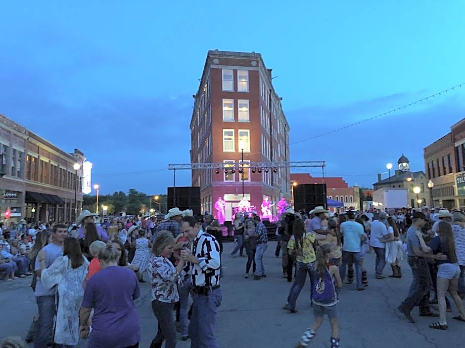 Frontier Hotel Pawhuska