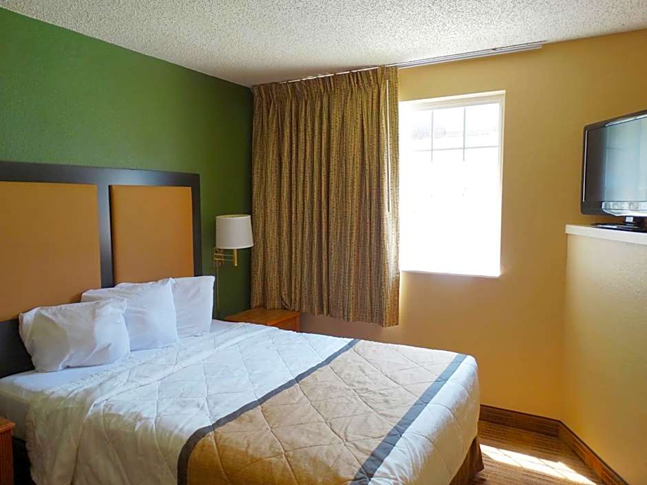 Extended Stay America Select Suites - Providence - Airport