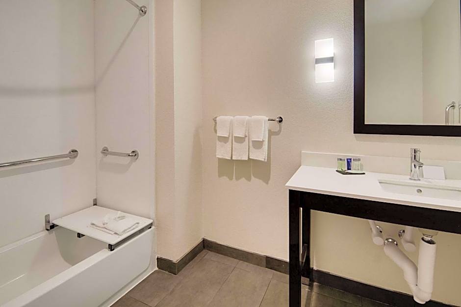 MainStay Suites Dallas Northwest - Irving