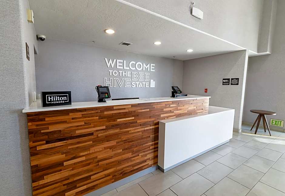 Hampton Inn & Suites Salt Lake City Airport