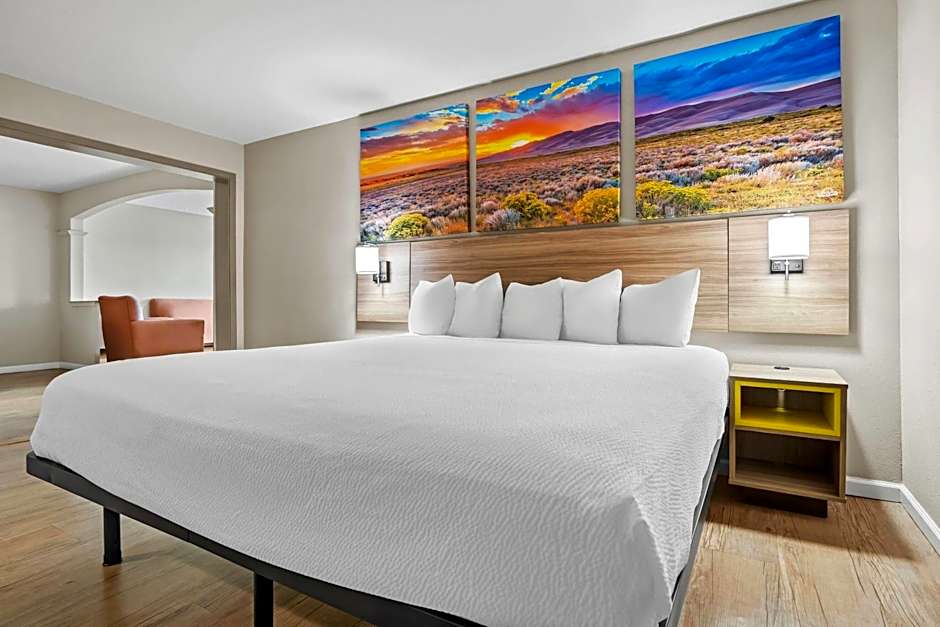 Days Inn by Wyndham Nacogdoches/SFA University/Downtown