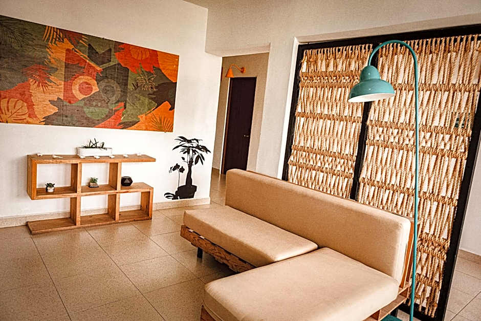 Nomads Hotel, Hostel & Rooftop Pool Cancun