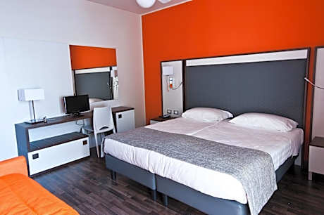 Quadruple Room with Lake View