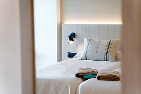 DOUBLE SINGLE USE SEA VIEW