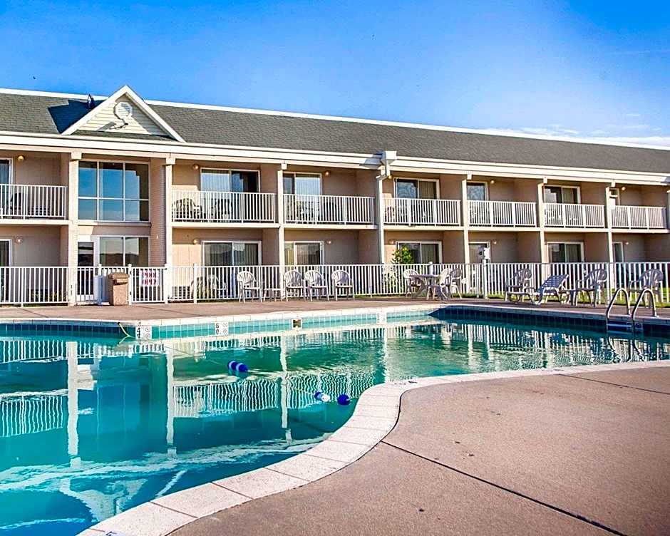 Quality Inn Lake of the Ozarks