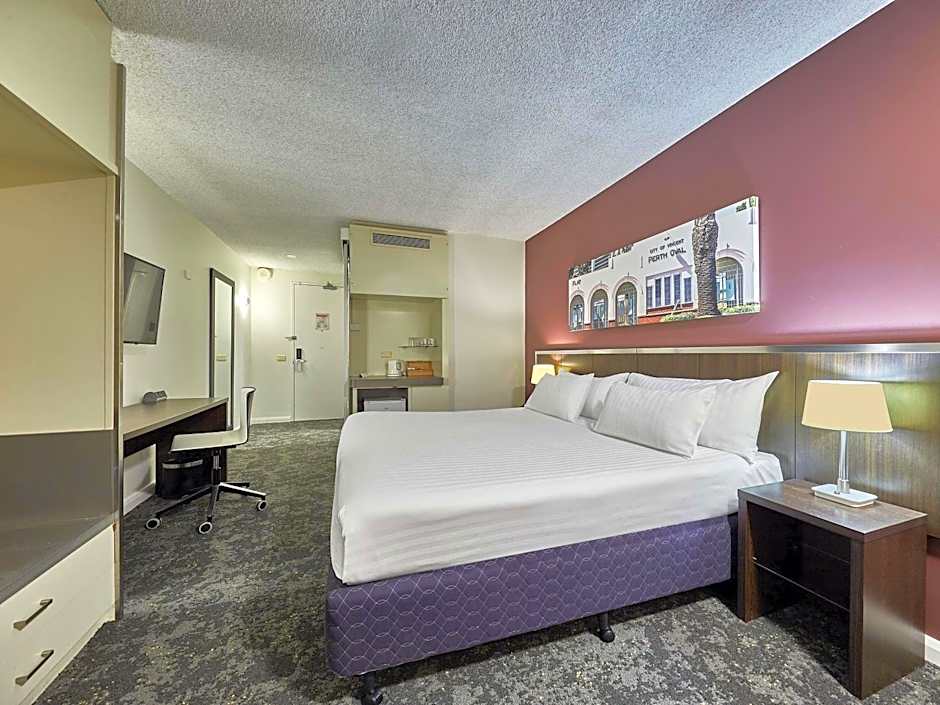 Mercure Perth On Hay