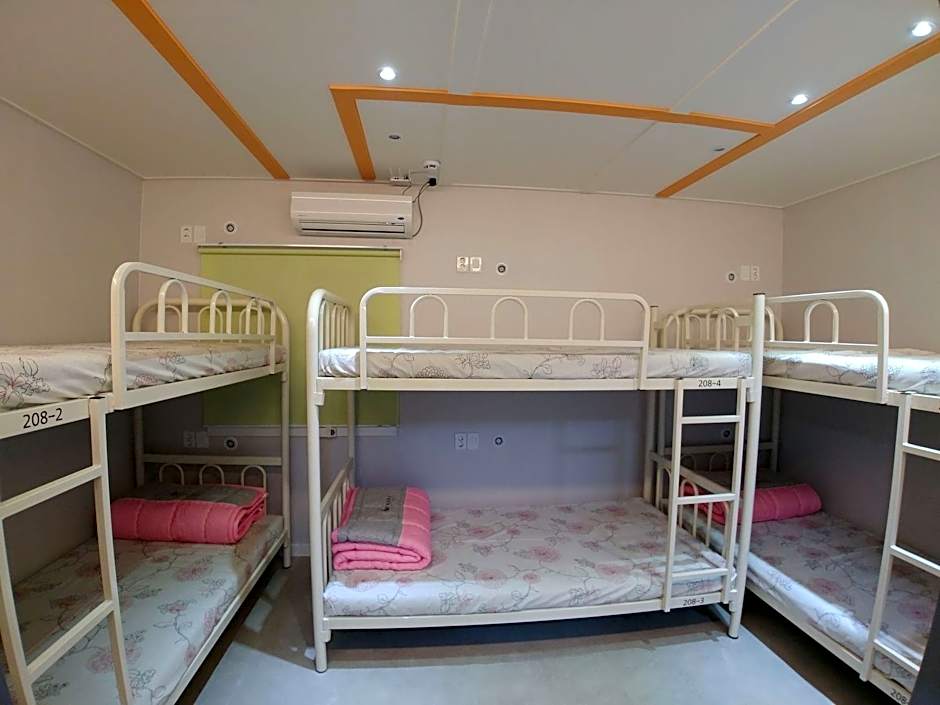 Bomgoro Guesthouse