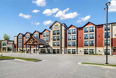 Microtel Inn & Suites by Wyndham Mont Tremblant