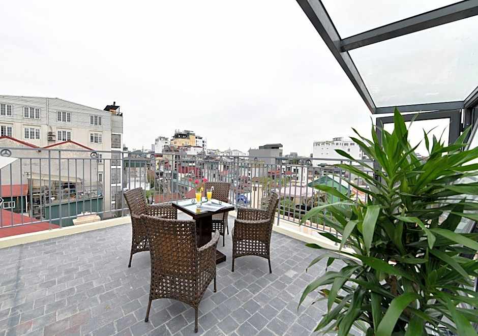 Bella Rosa Trendy Hotel