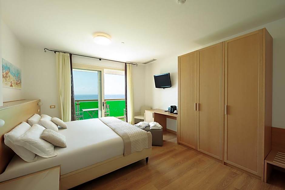 Hotel Bristol