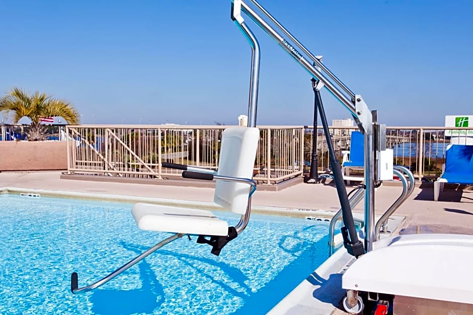 Holiday Inn Charleston-Riverview, an IHG Hotel