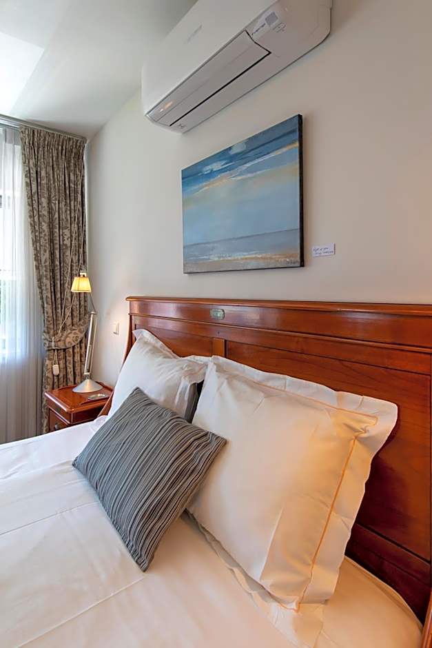 Hotel La Rosa Amsterdam Beach