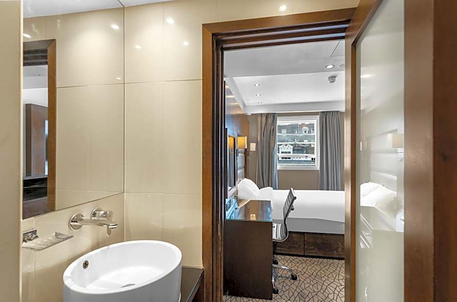 LHA Paddington Hostel