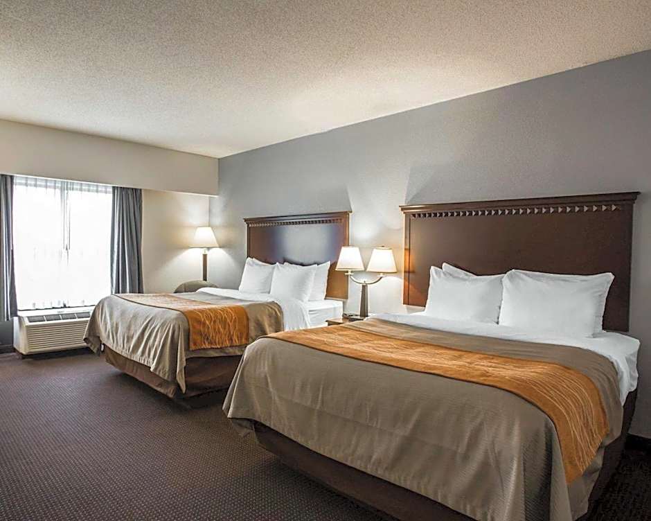 Comfort Inn & Suites Lumberton Central I-95