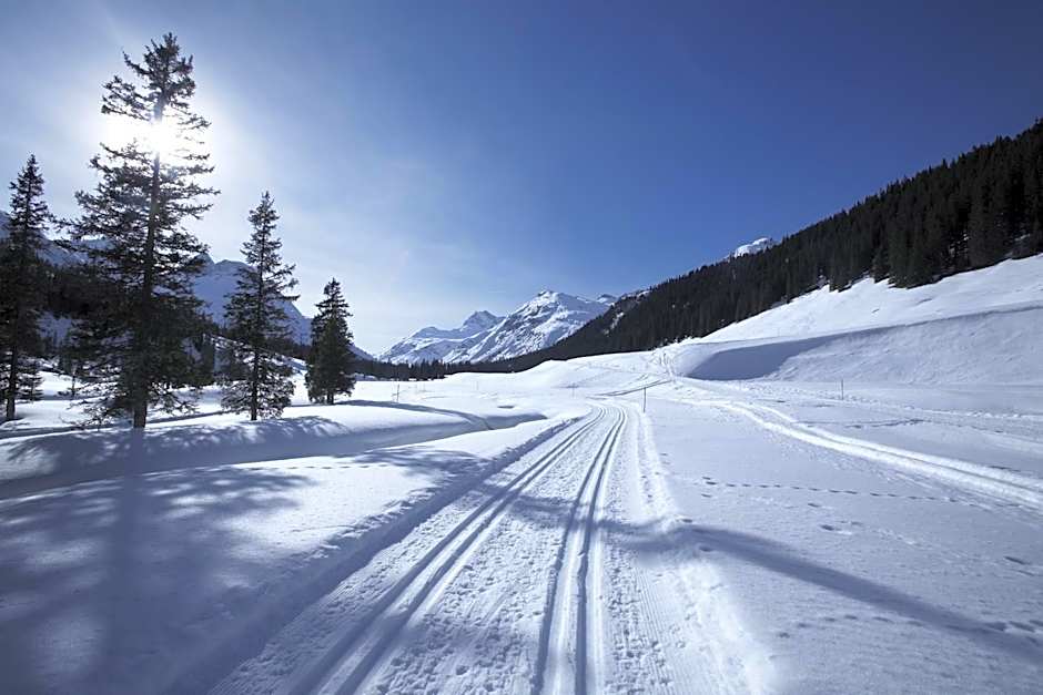 ROBINSON ALPENROSE Zürs