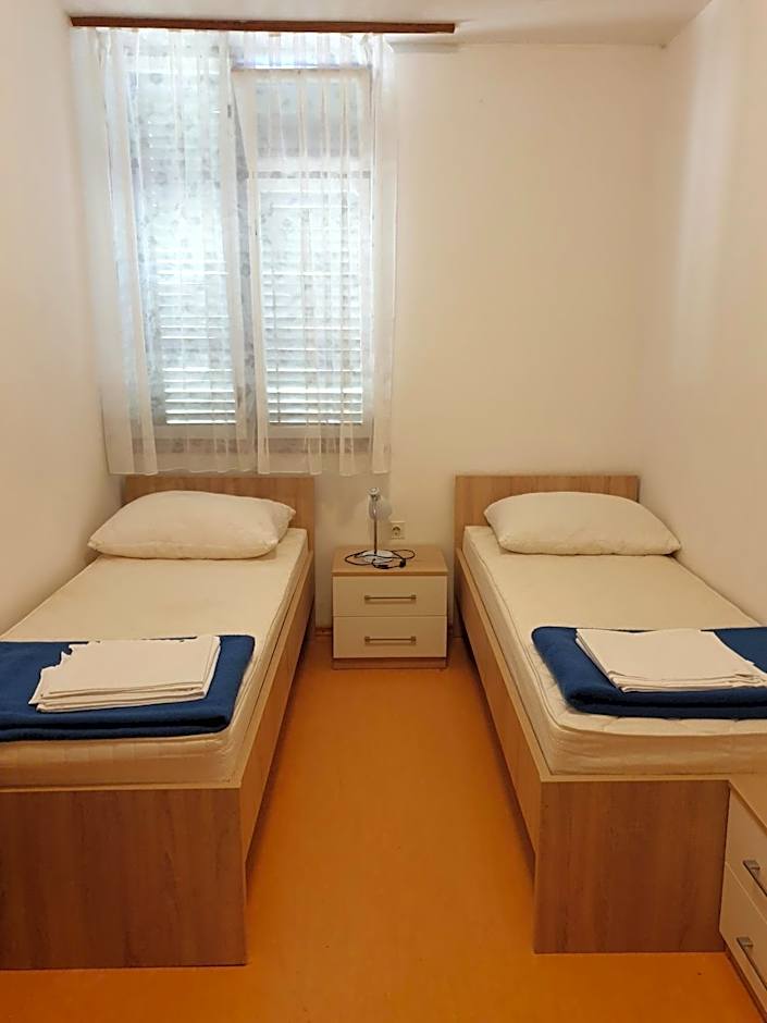 Youth Hostel Pinesta