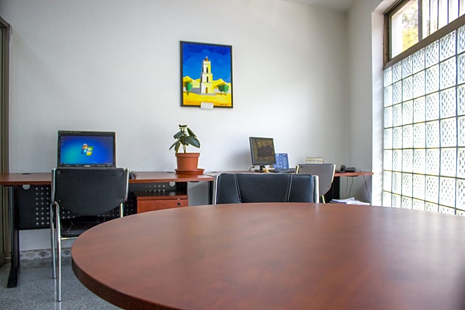 Hotel Windsor Suites