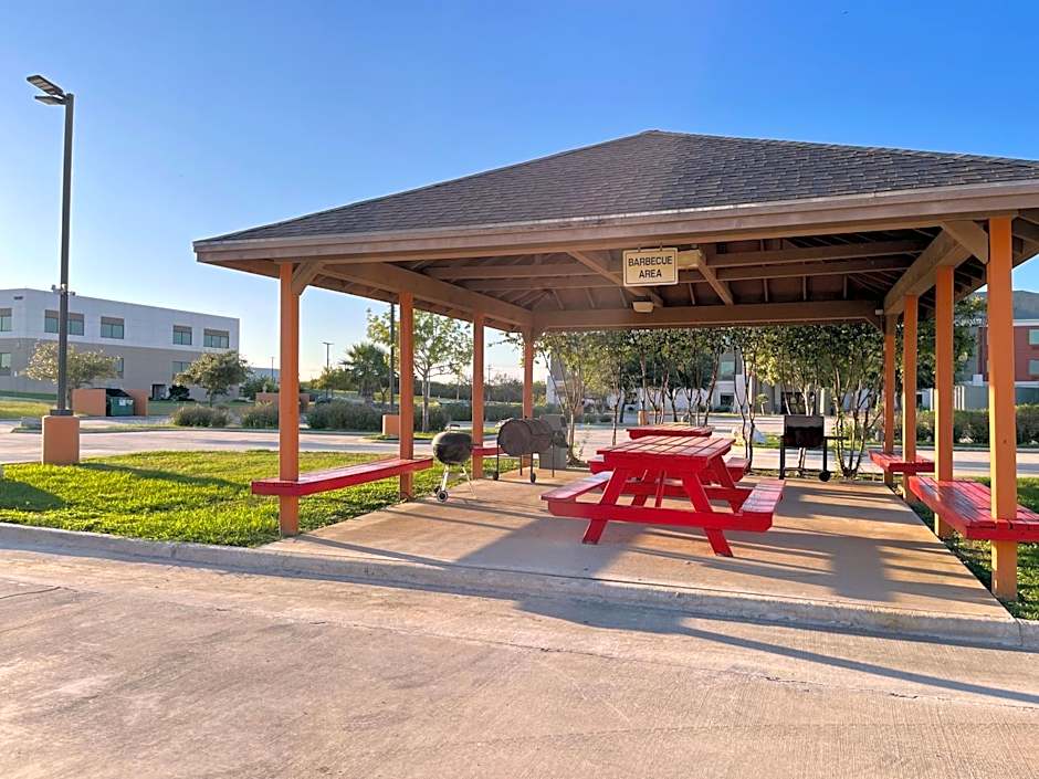 Sunbridge Inn & Suite Extended Stay