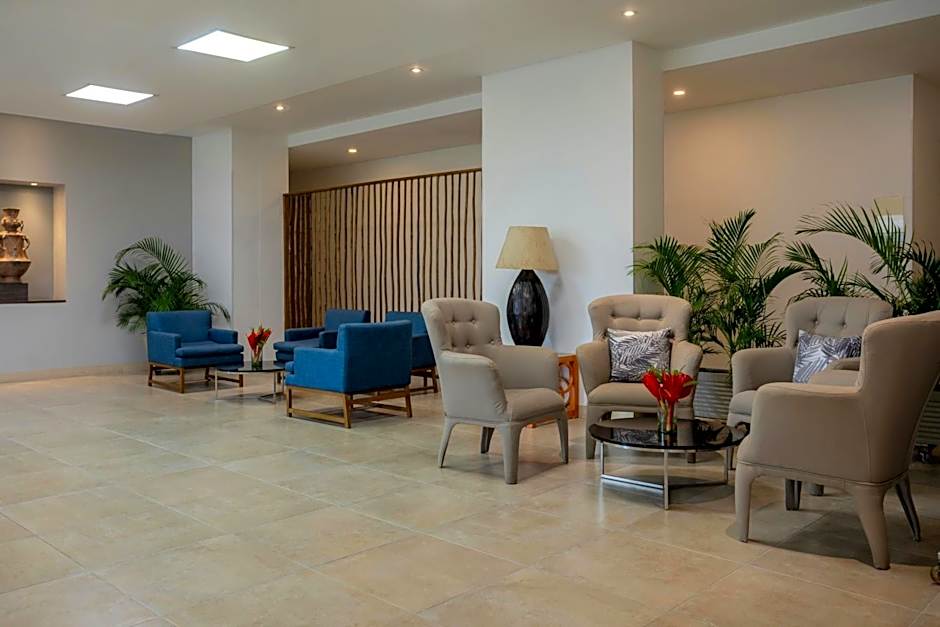 Courtyard By Marriott Santa Marta Resort
