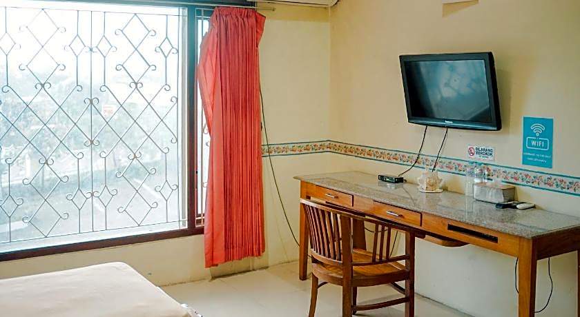 My Cafe Hotel near UGM Yogyakarta Mitra RedDoorz