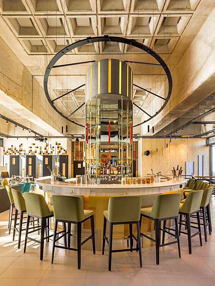 FirstName Bordeaux by Hyatt