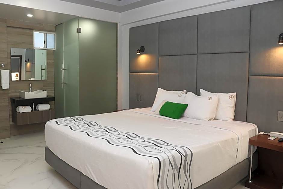 Hotel Grand One Plaza