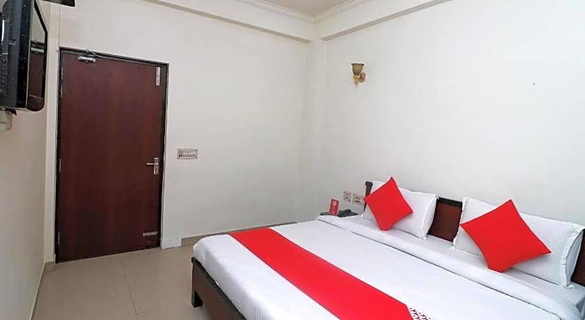 Hotel Gayatri Palace