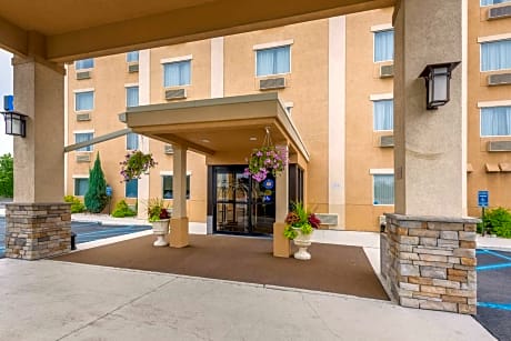 Comfort Inn & Suites Wilkes Barre - Arena