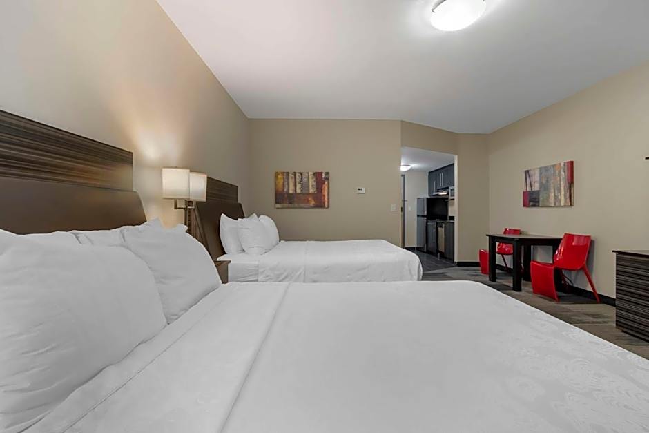 Best Western Plus Airport Inn & Suites