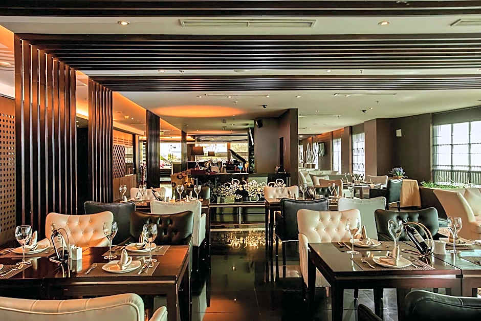 Grand Cityhall Hotel Medan