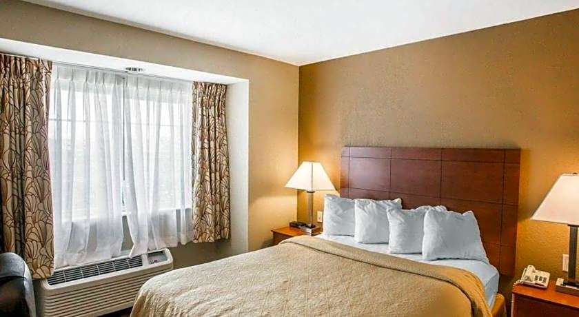 Quality Inn & Suites Mt. Juliet