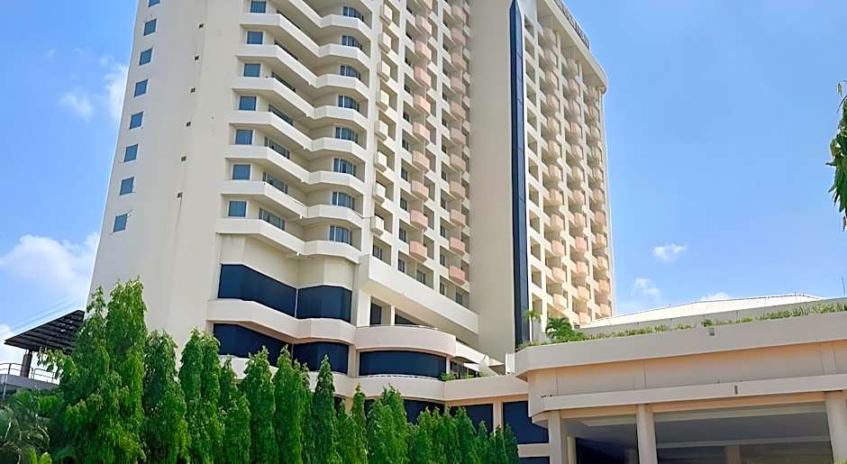 Charoen Thani Khon Kaen Hotel
