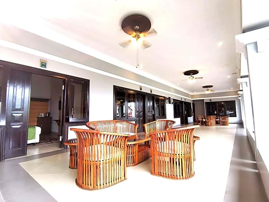 Avila Ketapan Rame Hotel