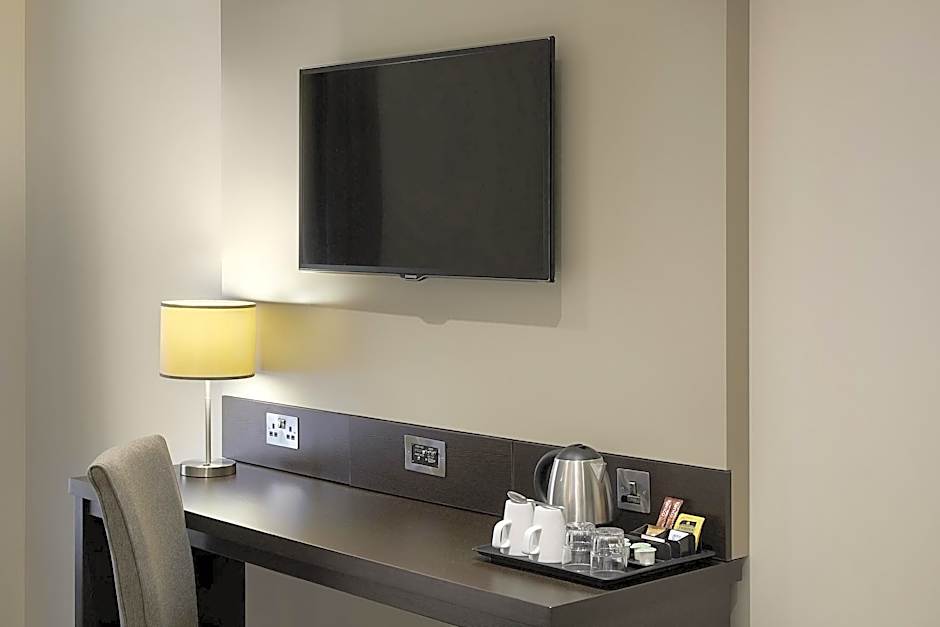 Premier Inn London Docklands - Excel