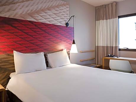 Triple Room with City View