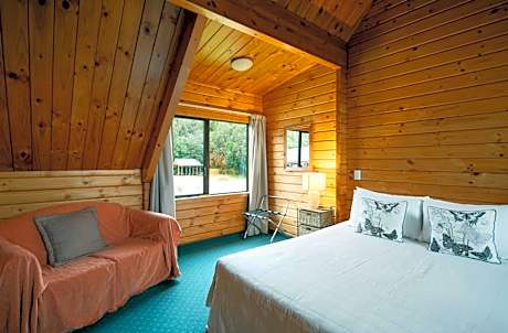 Mezzanine ( 3 Adults )