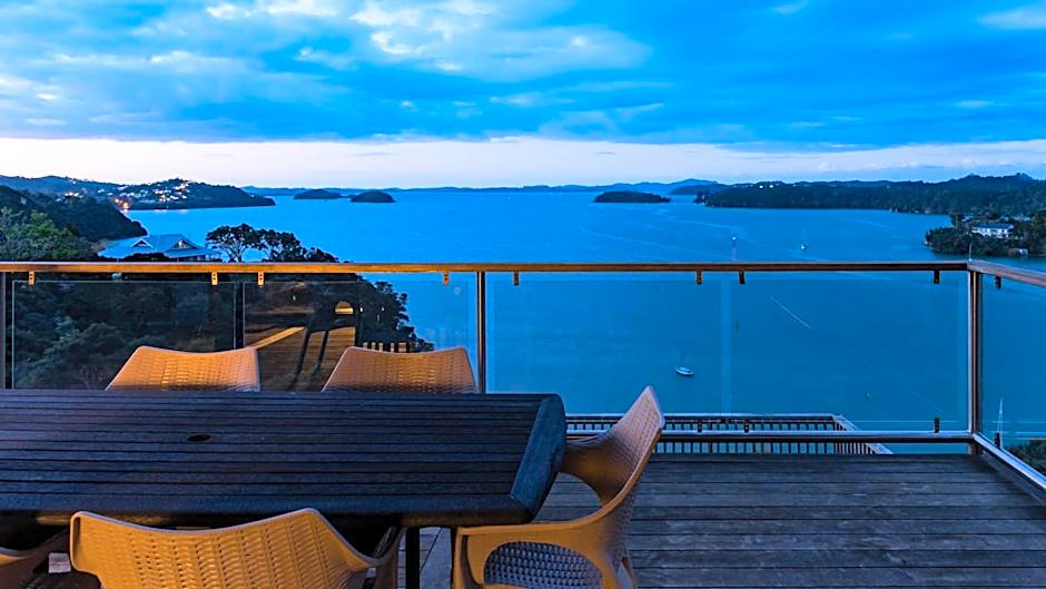 Marina Cove Bay of Islands