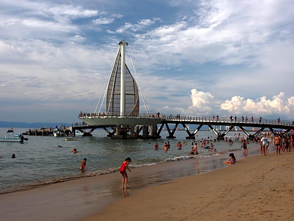 Emperador Vallarta Beachfront Hotel and Suites