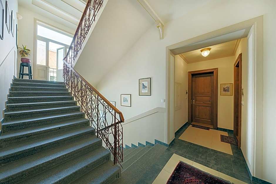 Hunger Wall Residence