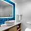 Blue - A Modern Hotel, an Ascend Collection Hotel