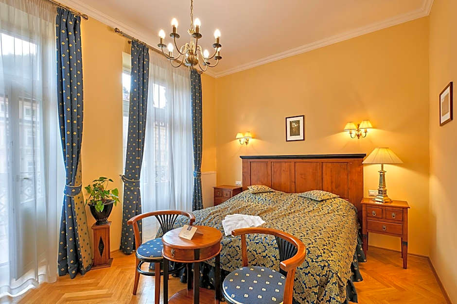 Salvator Hotel