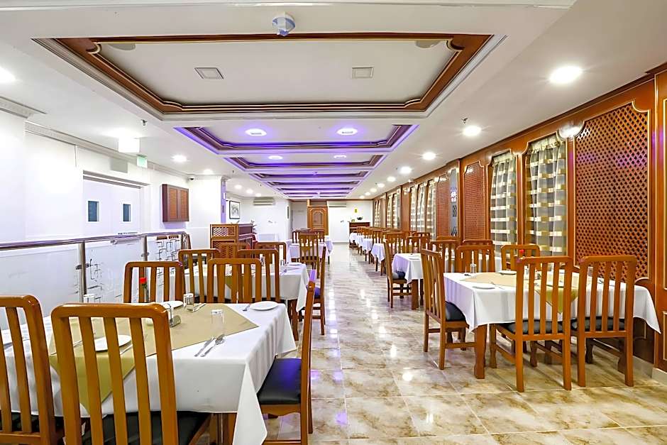 La Villa Suites Hotel