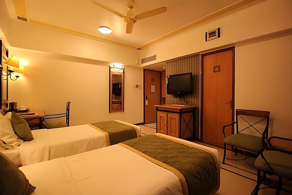 The International by Tunga